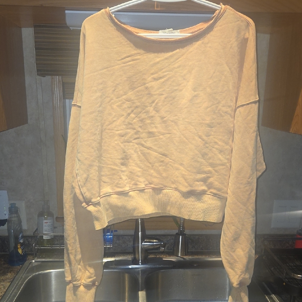 Peach Long Sleeve Cropped Sweatshirt Oli And Hali Size Large